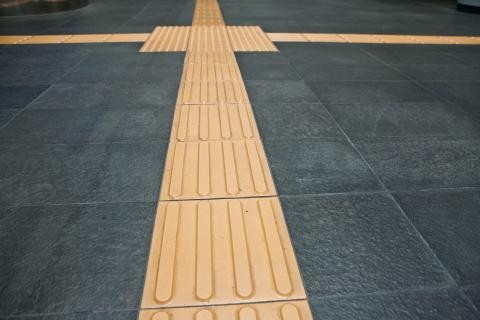 现浇金刚砂盲道