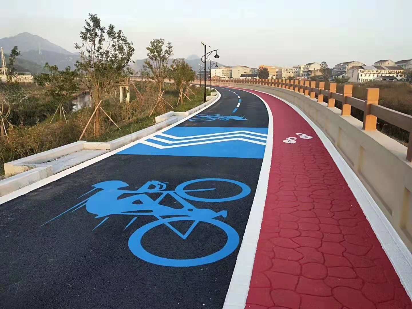 沥路力聚合物彩色防滑路面_案例推荐_20181207150811